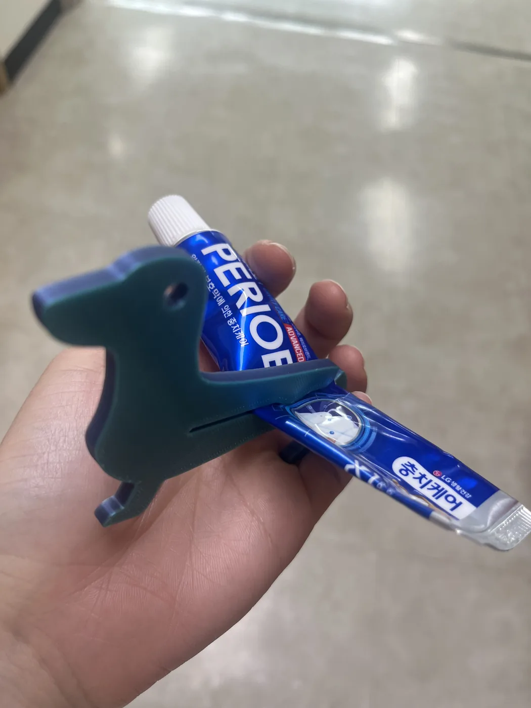 경영학과 22살 장*원님의 치약 짜개 사용 사진 2
